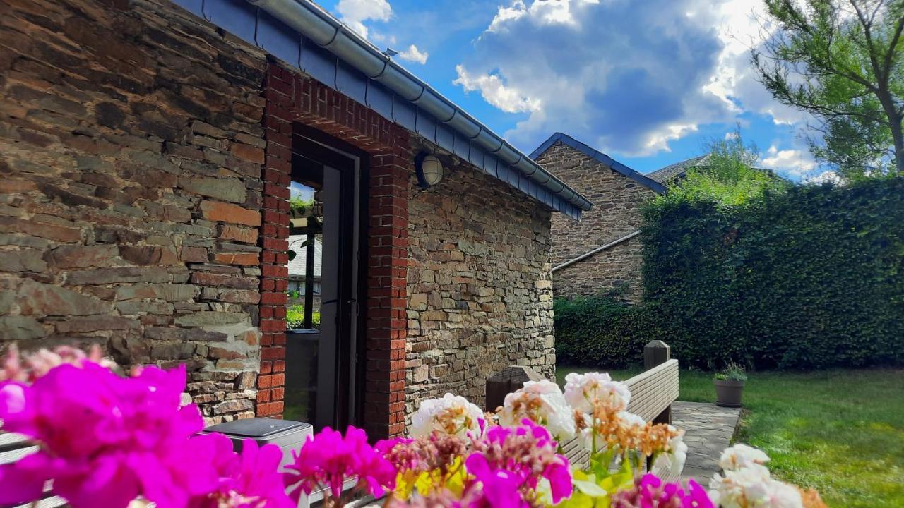 Gite Rural Hubermont & Merveilles Ortho Buitenkant foto